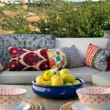 Stylish Town House In Silves